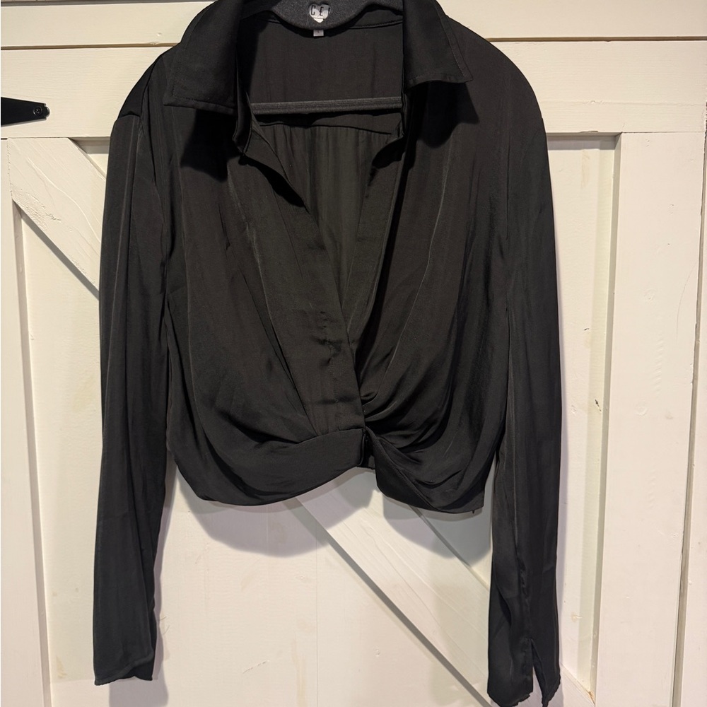 TCEC Cropped Wrap Blouse | Black Long Sleeve Twist Front